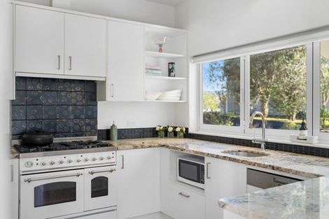 Photo of property in 13 Coutts Road, Pauanui, Hikuai, 3579