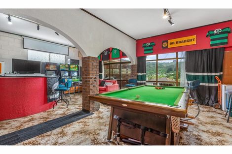 Photo of property in 18-20 Bledisloe Crescent, Wainuiomata, Lower Hutt, 5014