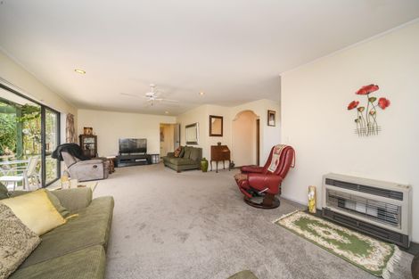 Photo of property in 10 Purdie Place, Milson, Palmerston North, 4414