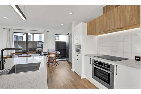 Photo of property in 10 Miromiro Street, Broomfield, Christchurch, 8042