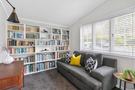 Photo of property in 18 Woodlyn Drive, Karaka, Drury, 2578