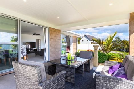 Photo of property in 2/16 Dune View Drive, Mangawhai, 0505