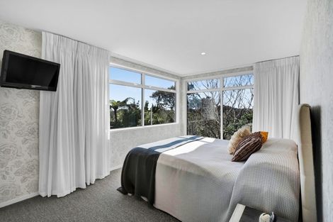 Photo of property in 321b Mangorei Road, Merrilands, New Plymouth, 4312