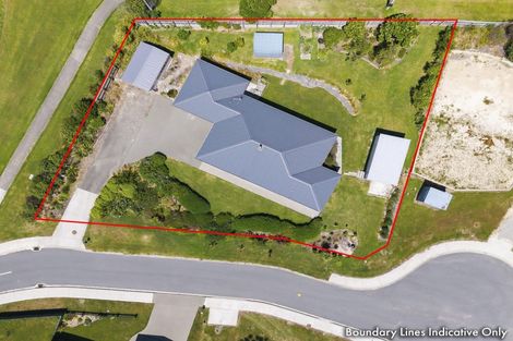 Photo of property in 1 Te Naihi Place, Paraparaumu, 5032