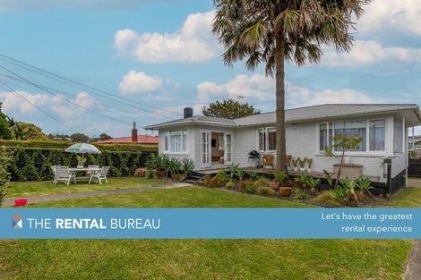 Photo of property in 79 Farquhar Road, Glendene, Auckland, 0602