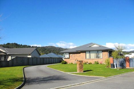 Photo of property in 23 Westvale Drive, Greymouth, 7805