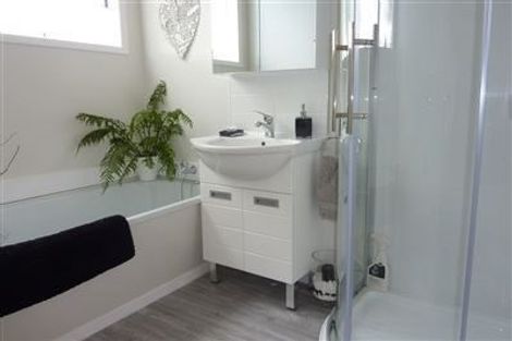 Photo of property in 1/57 Winters Road, Redwood, Christchurch, 8051