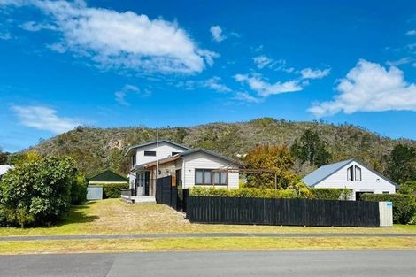 Photo of property in 107 Marram Place, Matarangi, Whitianga, 3592