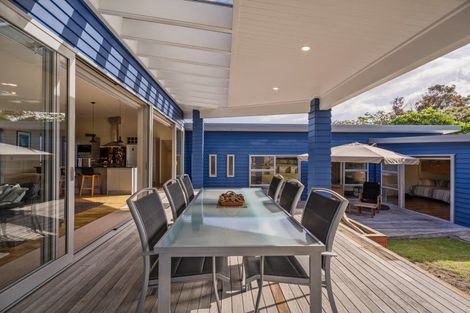 Photo of property in 14 Vista Paku, Pauanui, Hikuai, 3579