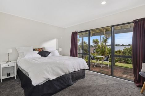 Photo of property in 2/7 Arran Road, Browns Bay, Auckland, 0630