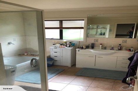 Photo of property in 4 Te Wharau Drive, Greenhithe, Auckland, 0632