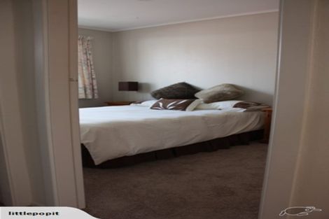 Photo of property in 31a Omaha Grove, Totara Park, Upper Hutt, 5018