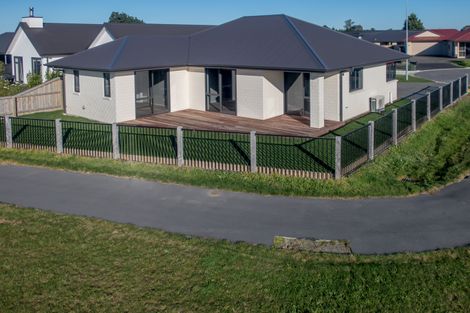 Photo of property in 11 Wyllie Place, Amberley, 7410