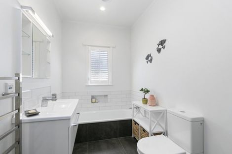 Photo of property in 48 Cudby Street, Woburn, Lower Hutt, 5011