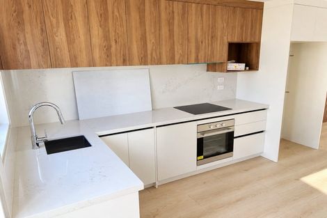 Photo of property in 2/20a Cleek Road, Mangere East, Auckland, 2024