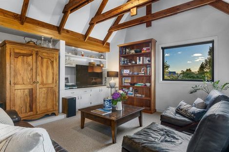 Photo of property in 69 Searells Road, Strowan, Christchurch, 8052