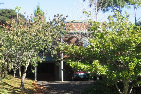 Photo of property in 21 Longfellow Parade, Glen Eden, Auckland, 0604