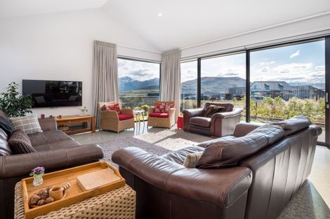 Photo of property in 9 Glenfiddich Road, Jacks Point, Queenstown, 9371