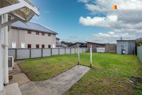 Photo of property in 7 Bay View Road, South Dunedin, Dunedin, 9012