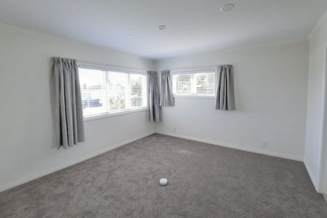Photo of property in 13a Huapai Street, Onehunga, Auckland, 1061