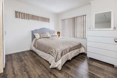 Photo of property in 5 Staten Place, Mangere, Auckland, 2022