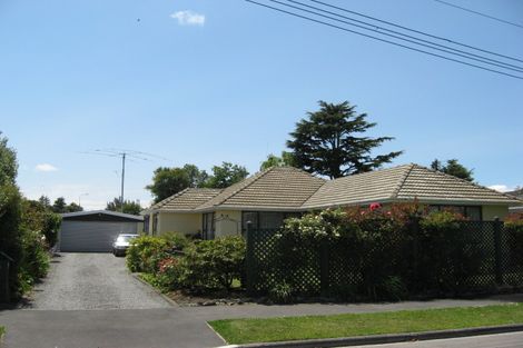 Photo of property in 6 Kyeburn Place, Avonhead, Christchurch, 8042