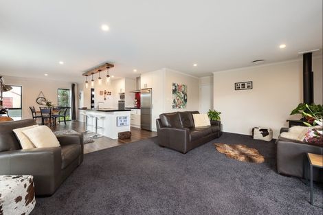 Photo of property in 87 Puhirake Crescent, Pyes Pa, Tauranga, 3112