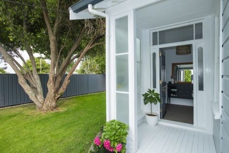 Photo of property in 69 Stout Street, Whataupoko, Gisborne, 4010