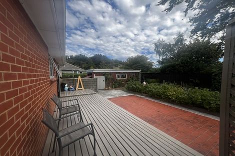 Photo of property in 12 Mangaroa Hill Road, Maoribank, Upper Hutt, 5018