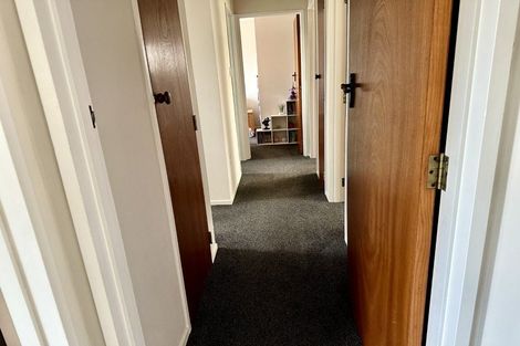 Photo of property in 24 Suzanne Grove, Kelvin Grove, Palmerston North, 4414