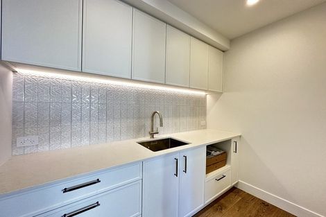 Photo of property in 17c Kirkwood Avenue, Upper Riccarton, Christchurch, 8041