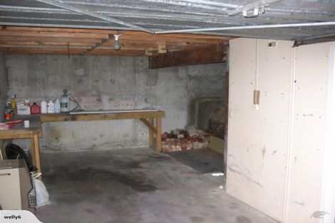 Photo of property in 8 Aspen Grove, Maungaraki, Lower Hutt, 5010