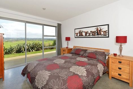 Photo of property in 2 Waitete Heights Lane, Kerikeri, 0294