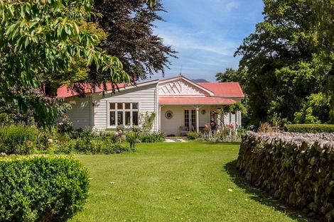 Photo of property in 977 Kakariki Road, Eketahuna, 4995