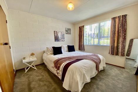 Photo of property in 12a Bell Street, Tawa, Wellington, 5028