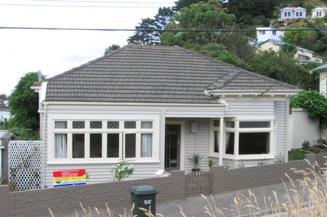 Photo of property in 21 Medway Street, Island Bay, Wellington, 6023