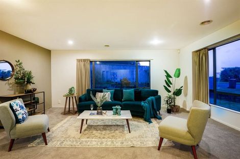 Photo of property in 15 Milford Street, Aotea, Porirua, 5024