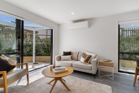 Photo of property in 2a Ellen Avenue, Hillcrest, Auckland, 0627