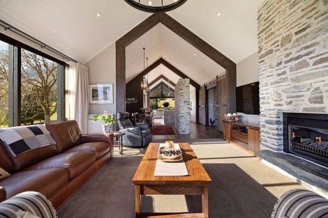 Photo of property in 31 Hackett Road, Jacks Point, Queenstown, 9371
