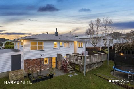 Photo of property in 3 Tauhara Street, Green Bay, Auckland, 0604