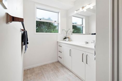 Photo of property in 1/12 Glenbyre Place, Bromley, Christchurch, 8062