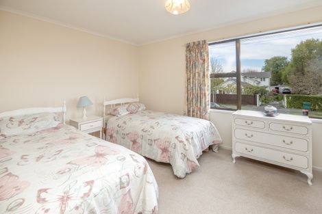 Photo of property in 1/124 Hamilton Avenue, Ilam, Christchurch, 8041