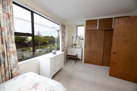 Photo of property in 1/124 Hamilton Avenue, Ilam, Christchurch, 8041