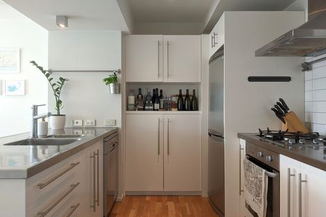 Photo of property in Sol Apartments, 23/37 Jessie Street, Te Aro, Wellington, 6011