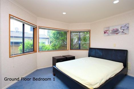 Photo of property in 2 Devon Road, Bucklands Beach, Auckland, 2012