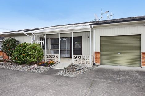 Photo of property in 4/20 Bowling Road, Greenmeadows, Napier, 4112