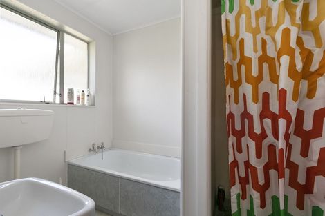 Photo of property in 15b Pencarrow Crescent, Wainuiomata, Lower Hutt, 5014