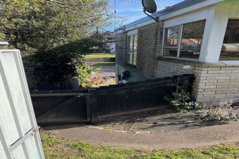 Photo of property in 3 Dillon Place, Hamilton East, Hamilton, 3216