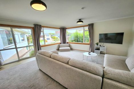 Photo of property in 14 Oxford Street, Holmes Hill, Oamaru, 9401