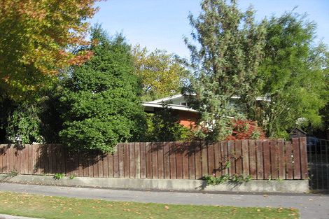 Photo of property in 5 Tuirau Place, Ilam, Christchurch, 8041